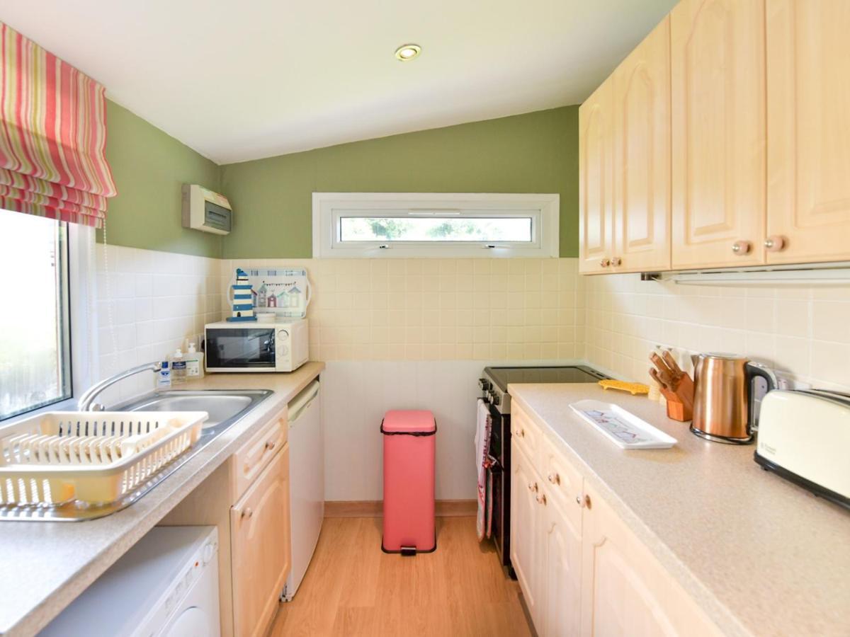 Pass The Keys Gower Beach Staycation Caswell Bay - Sleeps 4 Swansea Buitenkant foto