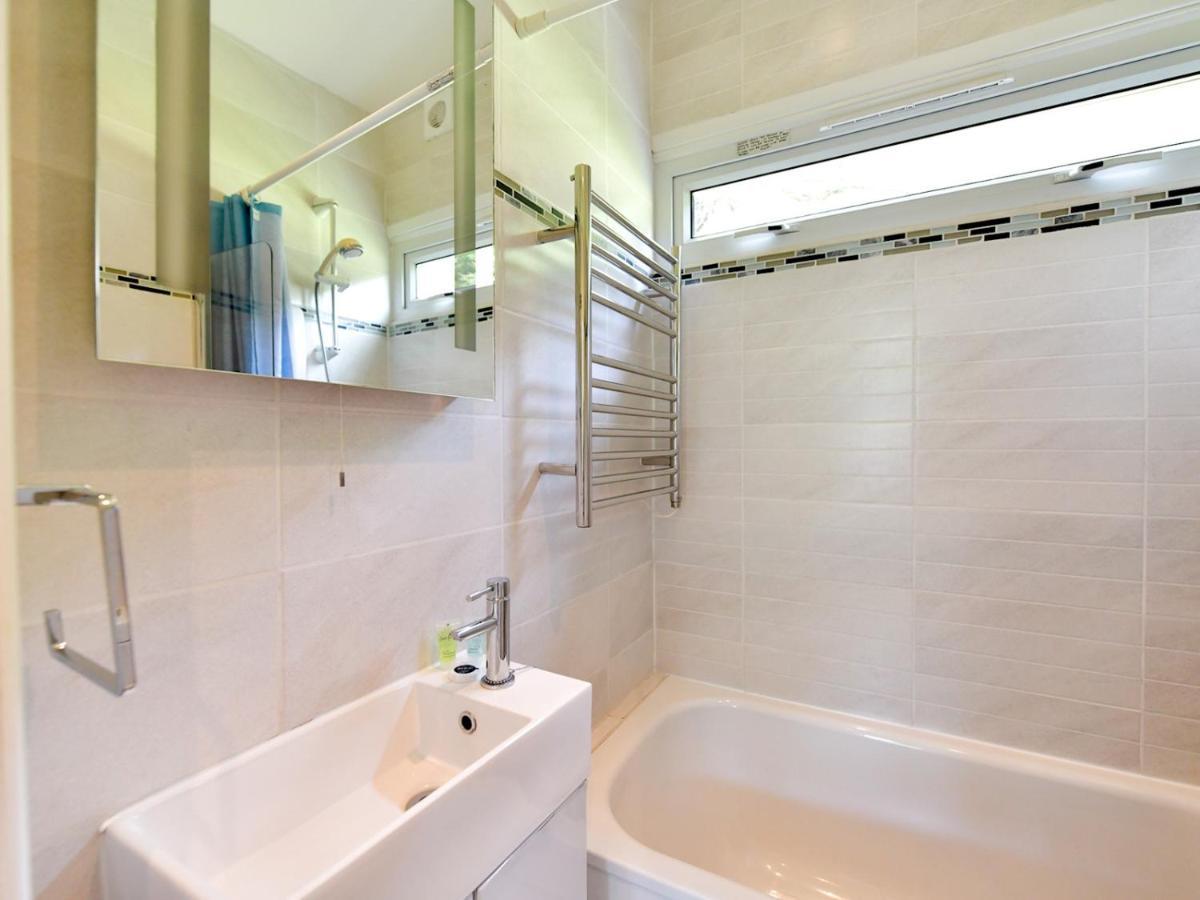 Pass The Keys Gower Beach Staycation Caswell Bay - Sleeps 4 Swansea Buitenkant foto